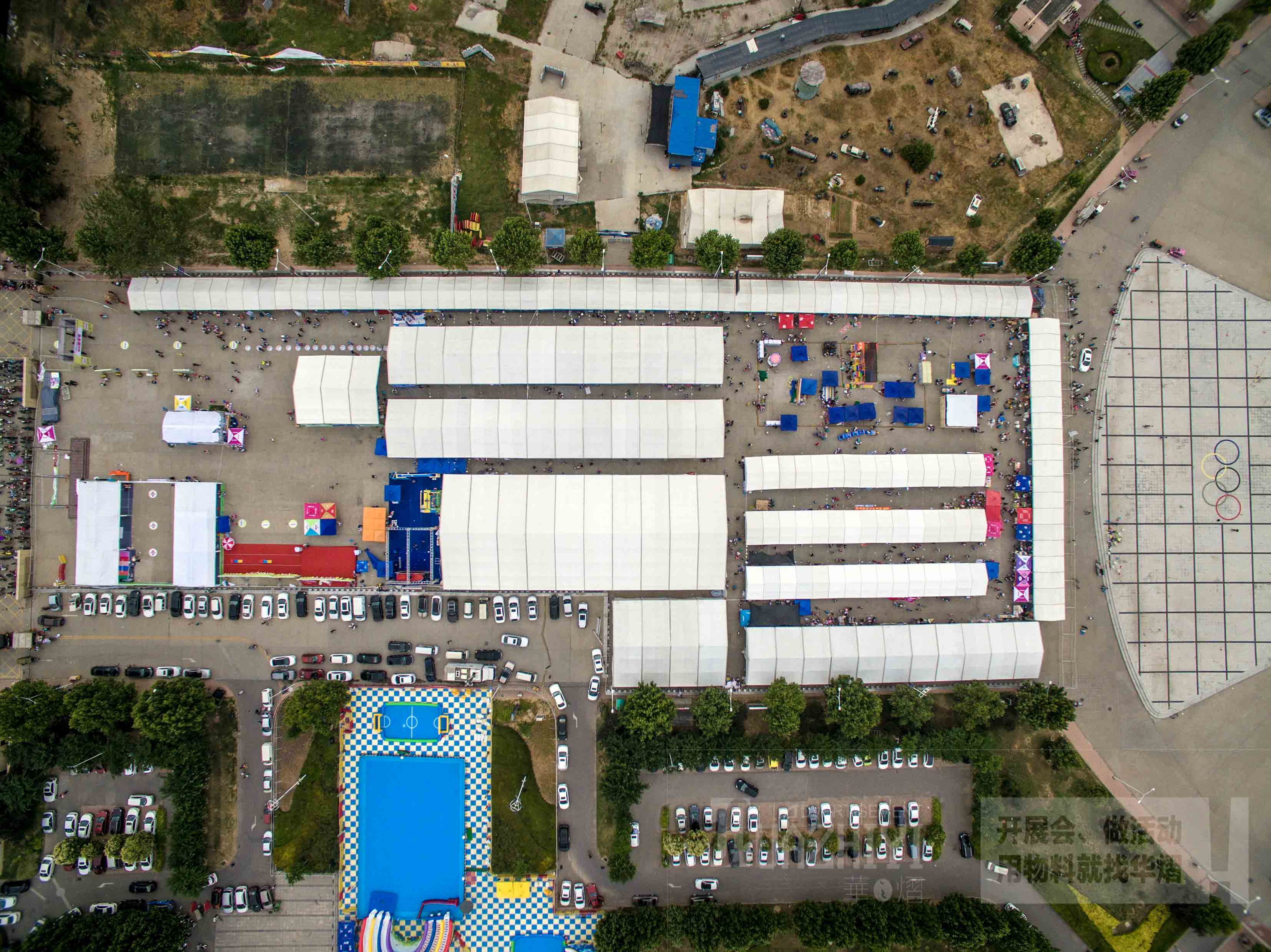 賽事篷房出租搭建在戶外活動(dòng)中發(fā)揮良好作用