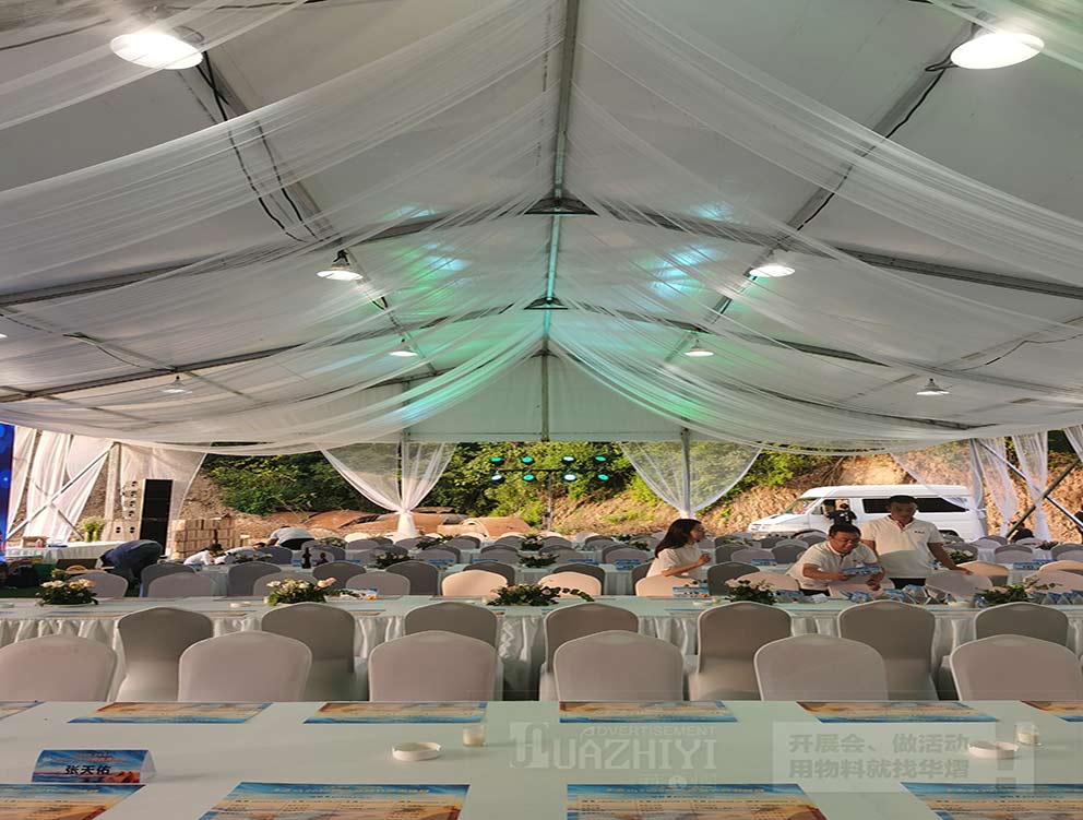 紗幔軟裝出租配備篷房整體協(xié)調(diào)美觀