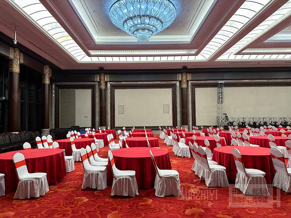 租賃桌椅優(yōu)勢介紹