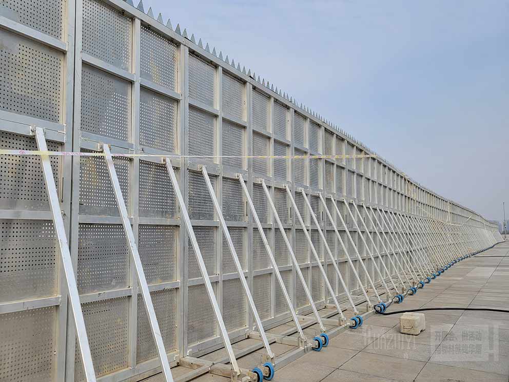 奧體防爆墻現(xiàn)場直拍—華熠廠家保駕護(hù)航