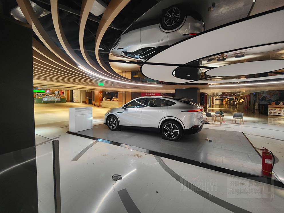 車展地臺華熠公司助力商場汽車品牌展示