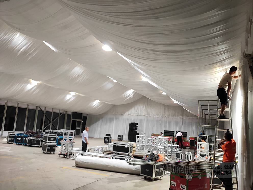 燈光設(shè)備租賃出租助力活動現(xiàn)場光線更精致