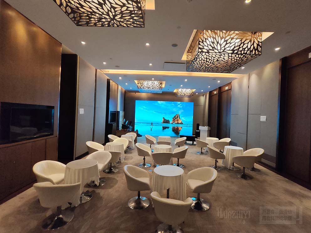 旋轉(zhuǎn)沙發(fā)椅出租適合用在酒店宴會(huì)廳