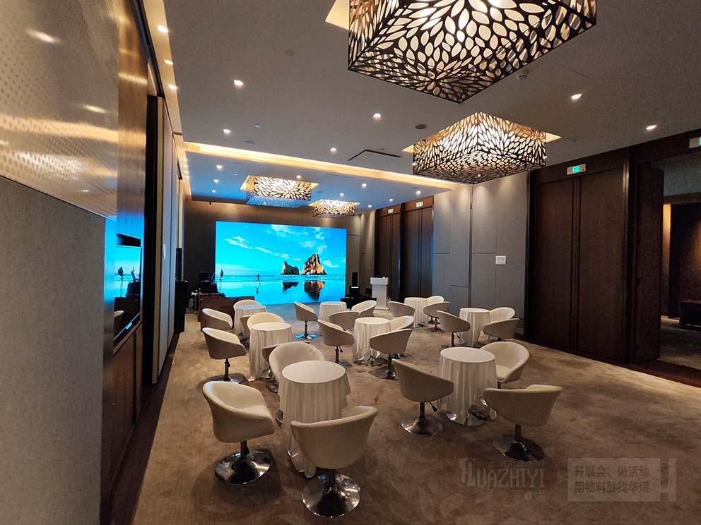 旋轉(zhuǎn)沙發(fā)椅出租適合用在酒店宴會(huì)廳