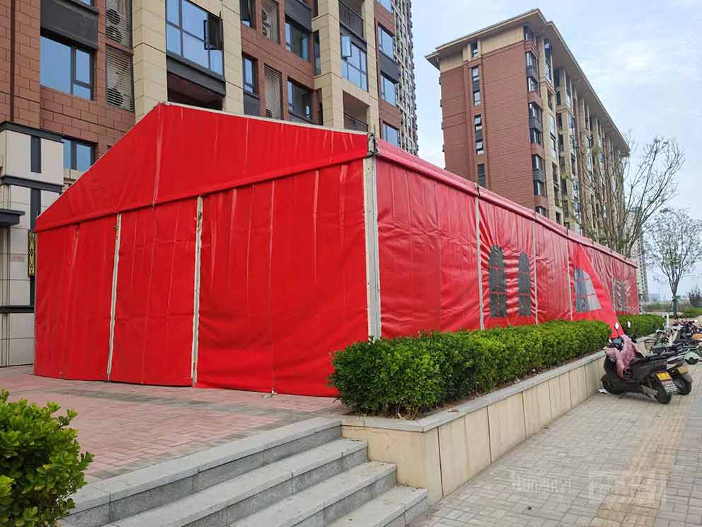 洛陽(yáng)篷房租賃交房現(xiàn)場(chǎng)—紅色慶典篷房