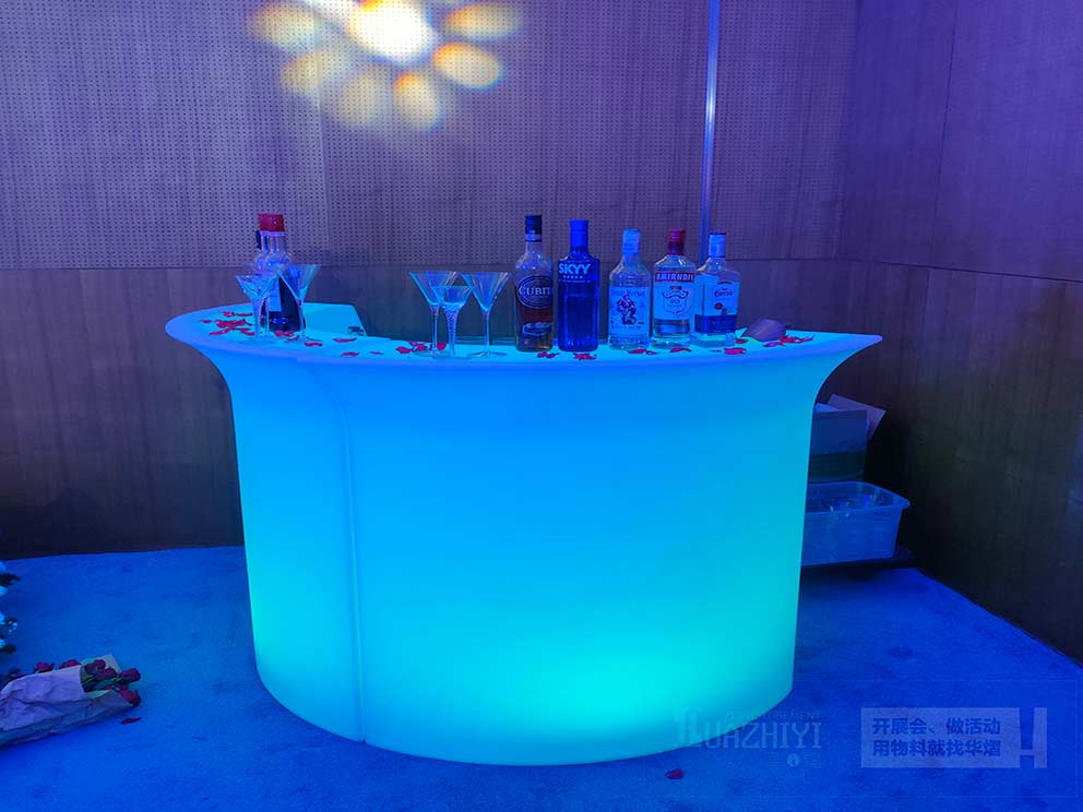 發(fā)光酒吧臺(tái)出租適合場景介紹