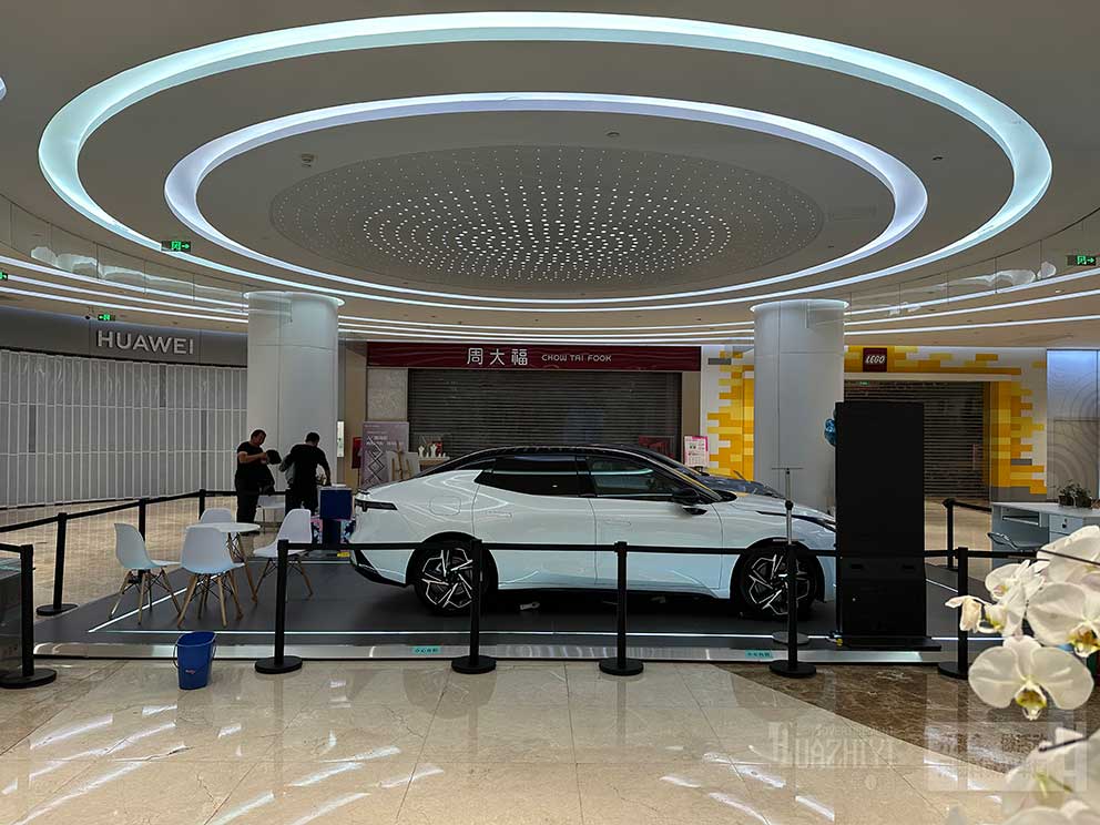 舞臺地臺租賃用在商場臨時車展很合適