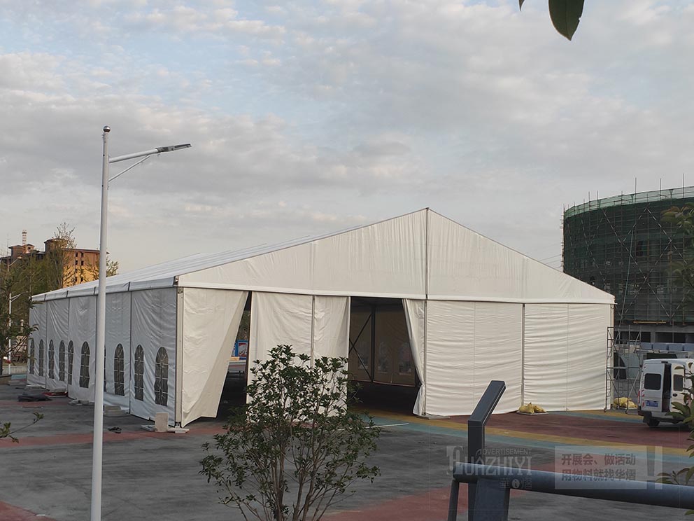 大跨度臨時倉儲篷房租賃：華熠助您倉庫車棚迅速搭建