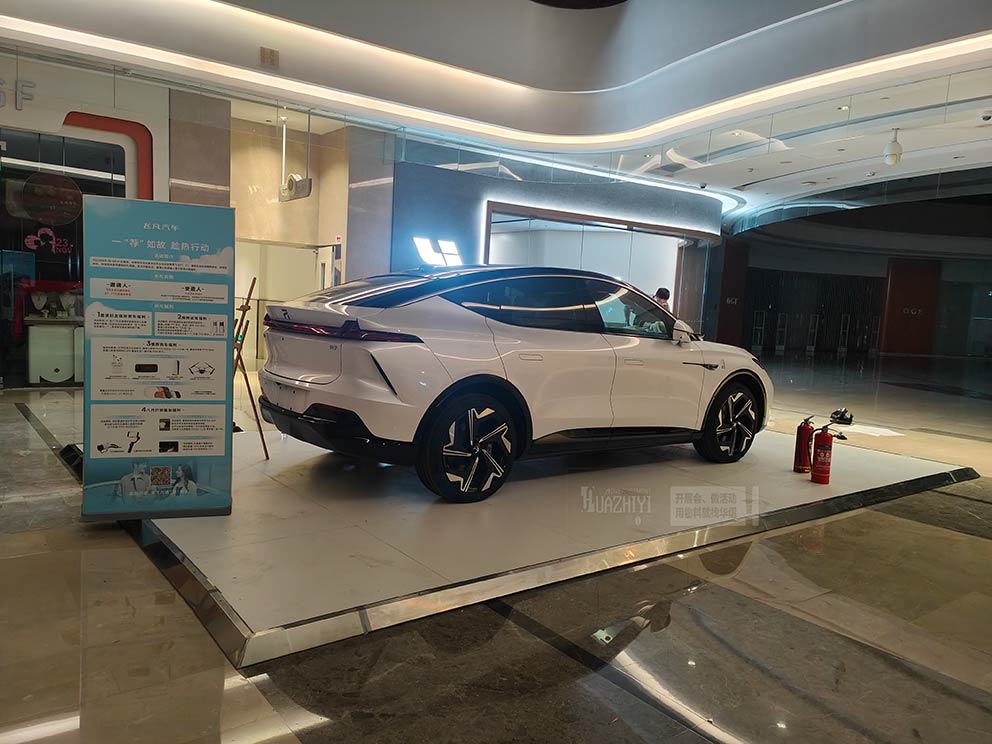 開(kāi)封地臺(tái)舞臺(tái)租賃廠家鋪設(shè)地臺(tái)的時(shí)效與品質(zhì)并重