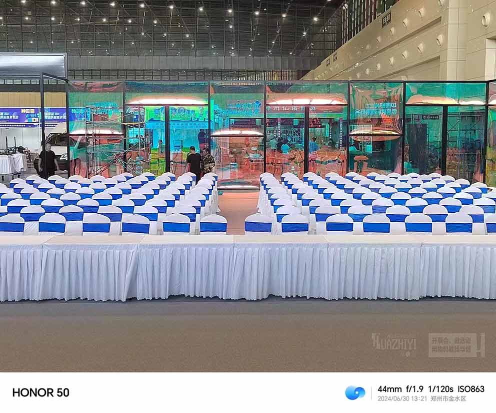 鄭州桌椅出租服務(wù)千套貴賓椅長條桌，尊享會(huì)議盛宴