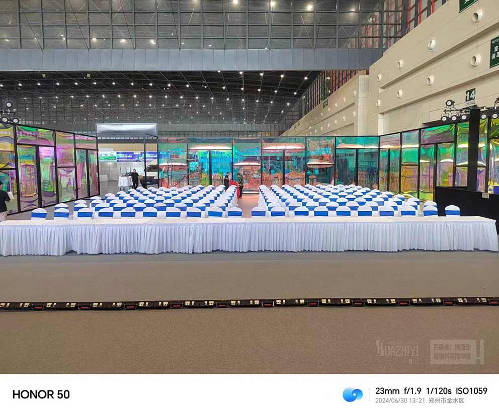 鄭州桌椅出租服務(wù)千套貴賓椅長條桌，尊享會(huì)議盛宴