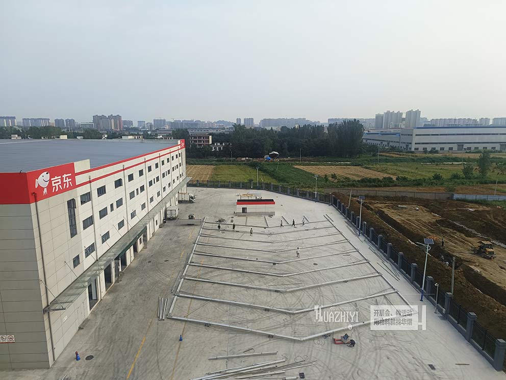 洛陽(yáng)篷房出租公司搭建大中型篷房施工現(xiàn)場(chǎng)