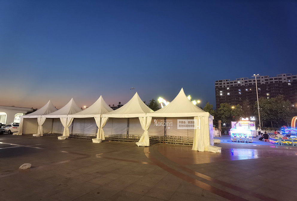 鄭州篷房出租在臨猗縣為活動助力，搭建尖頂篷房