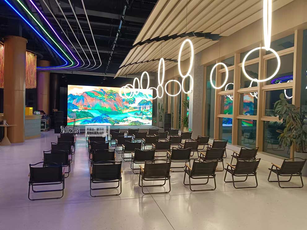 鄭州地臺(tái)租賃搭建運(yùn)動(dòng)俱樂部活動(dòng)木質(zhì)地臺(tái)