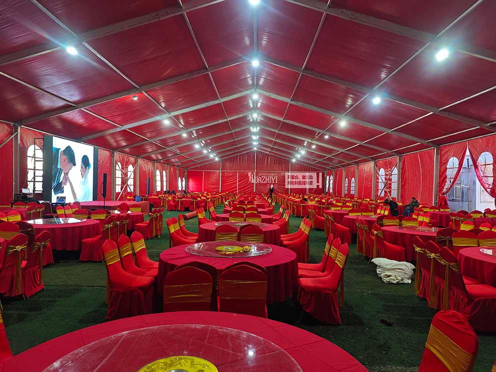 紅色婚禮篷房出租找華熠公司布置搭建一條龍服務