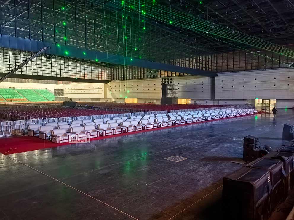 鄭州會展中心“同一個(gè)夢”音樂盛典活動使用華熠沙發(fā)貴賓椅出租