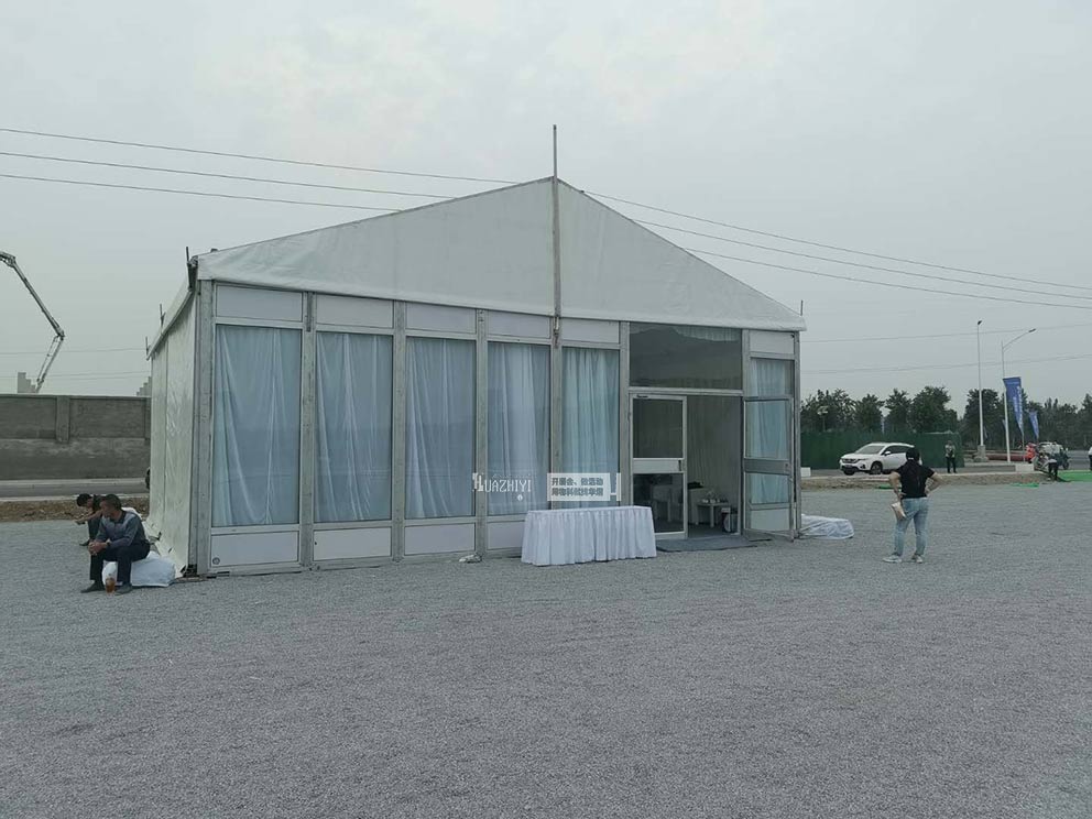 玻璃篷房出租具有多種優(yōu)點