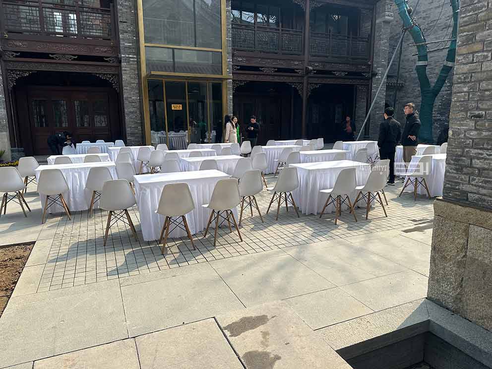 華熠桌椅租賃公司布置毫都新象三八婦女節(jié)活動