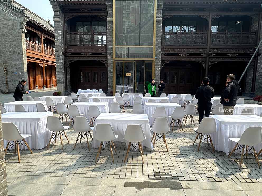 華熠桌椅租賃公司布置毫都新象三八婦女節(jié)活動