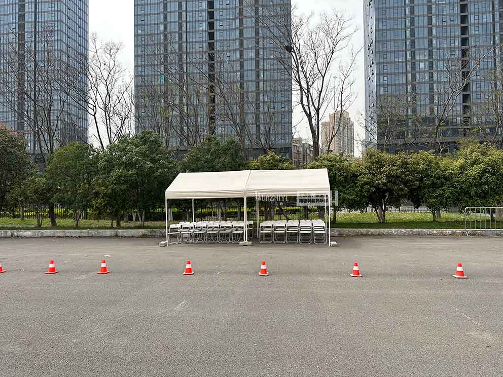 華熠帳篷租賃助力極克汽車試駕會(huì)