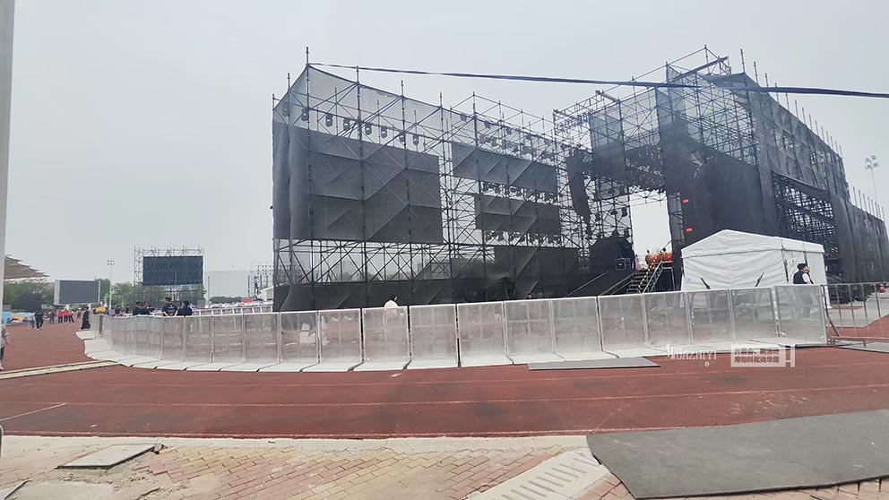 華熠防爆欄租賃公司助力富士康集團(tuán)年會(huì)盛典提供防爆護(hù)欄