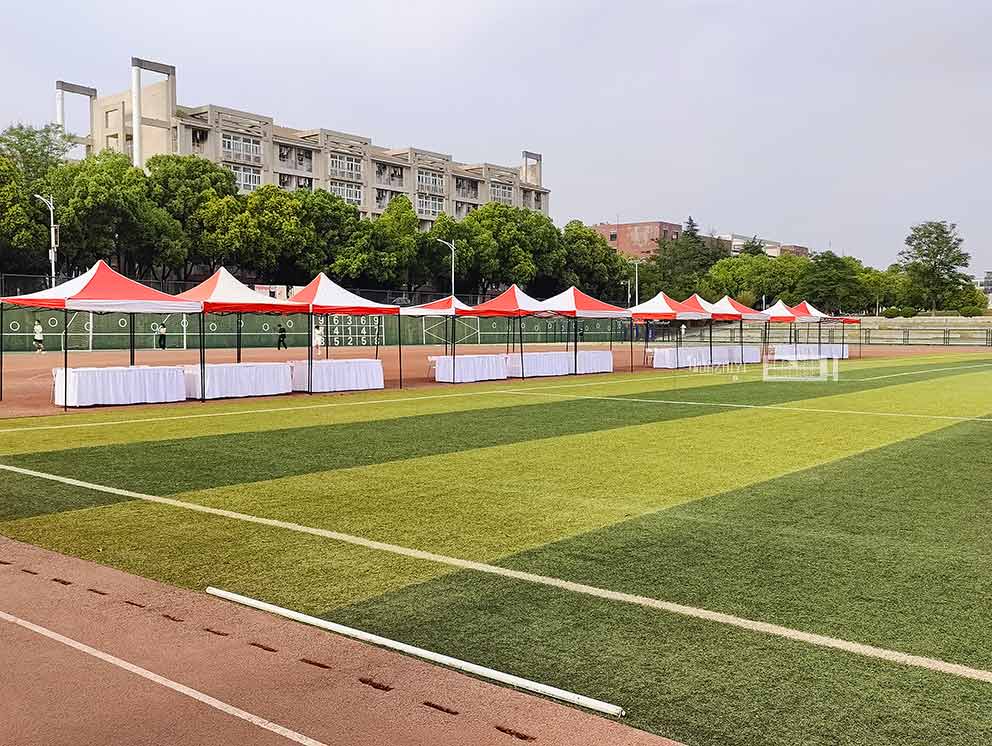 華熠活動(dòng)物料租賃助力武漢紡織大學(xué)足球聯(lián)誼賽