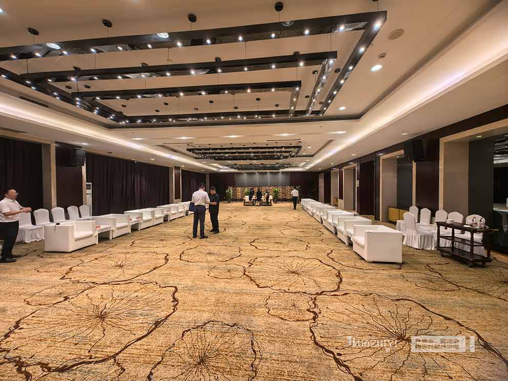 萬豪酒店單人沙發(fā)由華熠沙發(fā)租賃布置