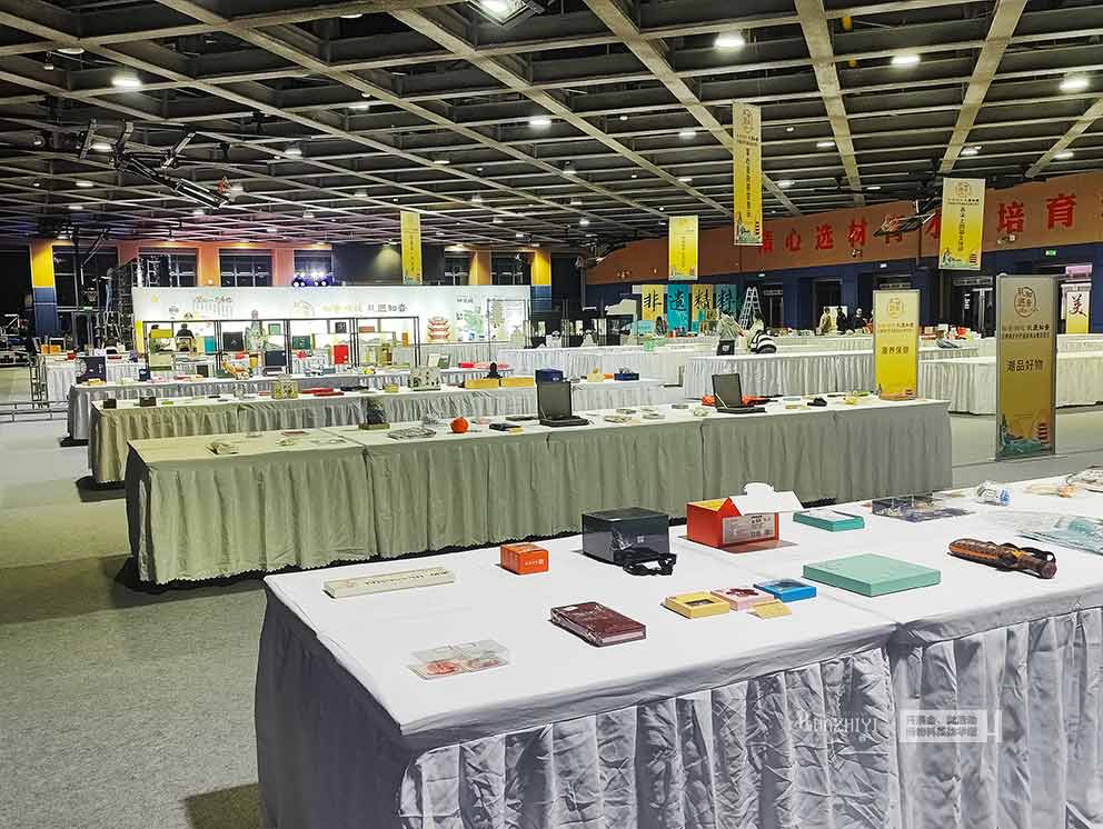 華熠桌椅桁架租賃助力知音湖北，禮遇知音活動